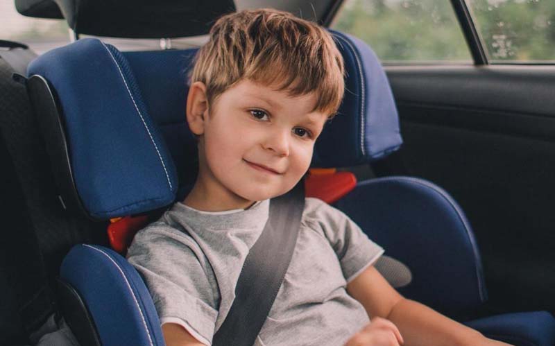 Où peut-on trouver des programmes de soutien pour les personnes handicapées et leurs familles en Corse ?